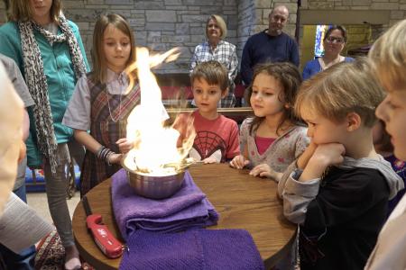 burning_the_palm_crosses