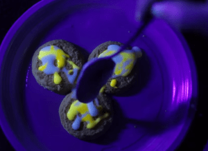 glow cookies